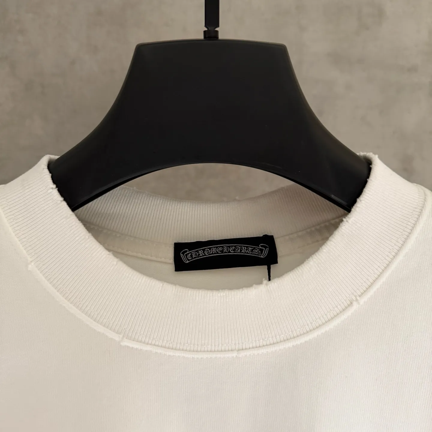 🅿️350 [Strict quality control] CH Croixin's new long-sleeved sweatshirt T-shirt. Heavy 420g double yarn fabric. Wash the whole garment twice. Frayed and torn on all four sides. Heavy fabric. The neckline is made of icy Solona. Loose fit. Deep, wide and stylish. No deformation or shrinkage. Color: 3 colors, black, white and gray. Size: M-2xl